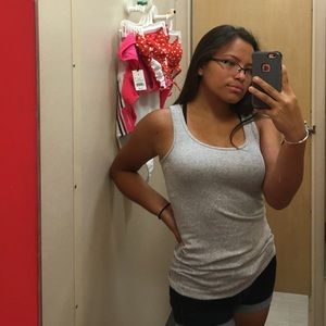 Meet your Posher, Ana